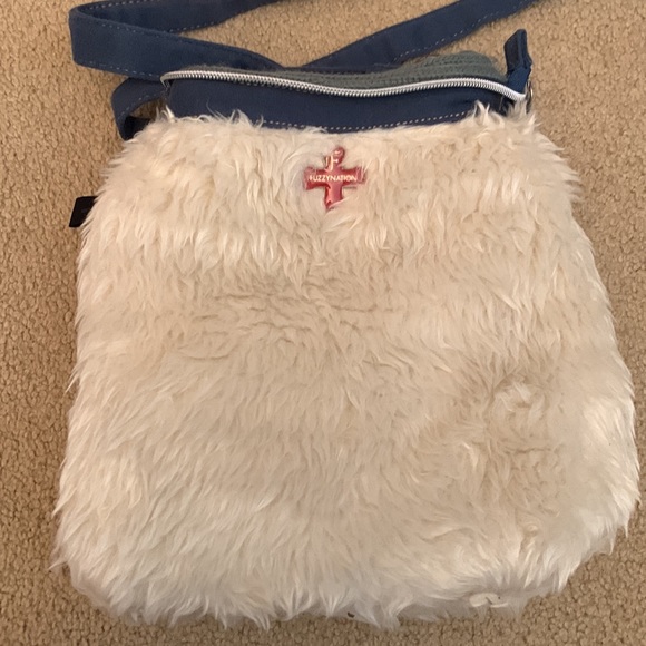 Fuzzy Nation Chihuahua Crossbody Purse - Picture 9 of 15